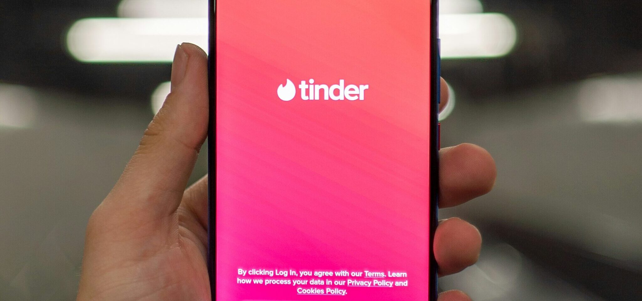 È possibile fare swipe eccessivamente sulle app di dating?
