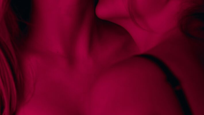 La nudità condivisa può migliorare il rapporto con il proprio corpo?